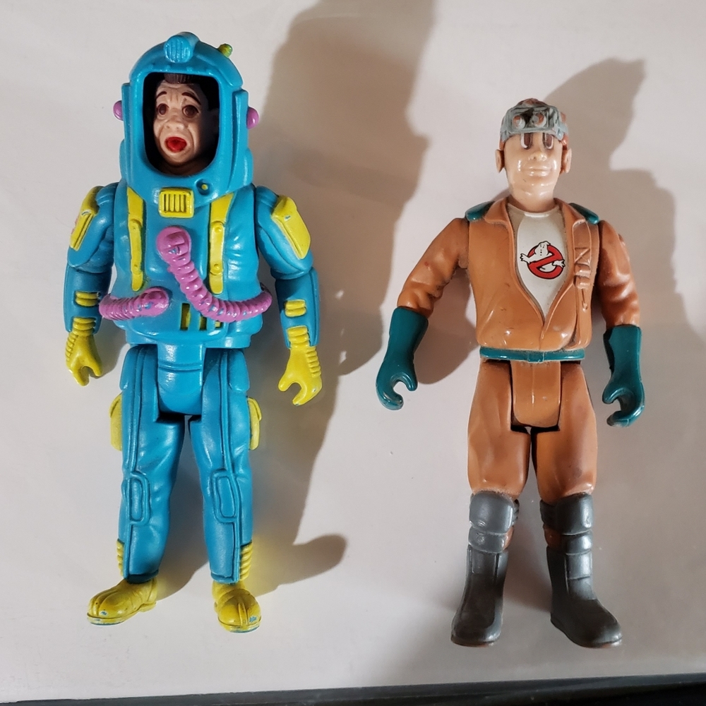 2 vintage ghostbuster Ray action figures